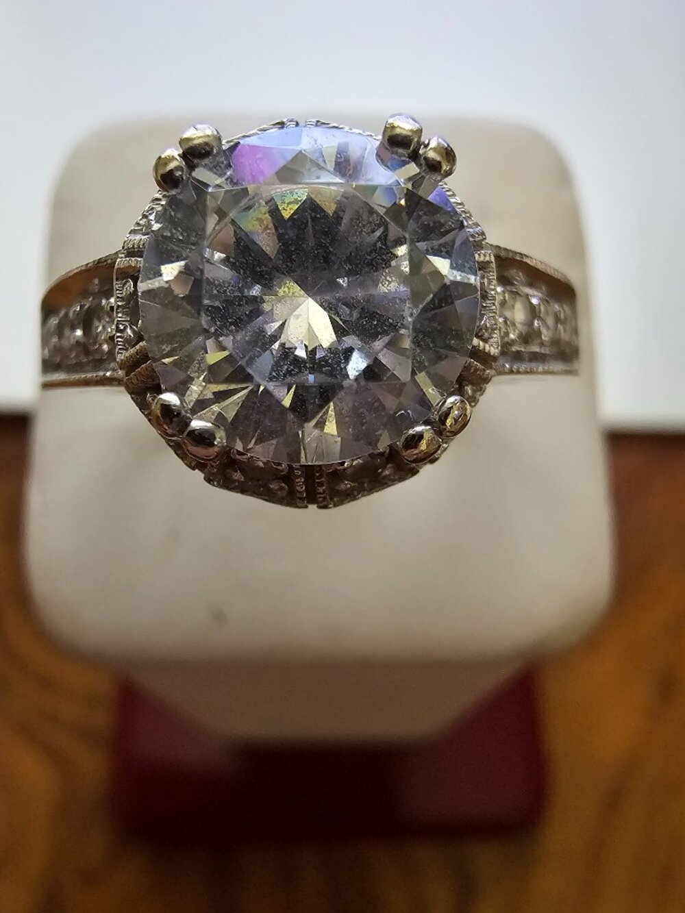 Ring - Picture 2 of 8